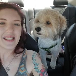 Meet your Posher, Emilie